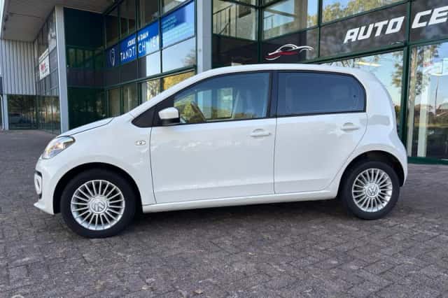 Volkswagen Up! (2013) thumbnail 2