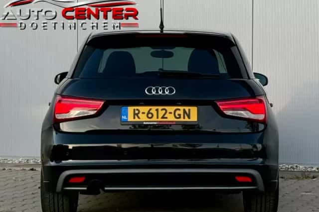 Audi A1 (2014) thumbnail 4