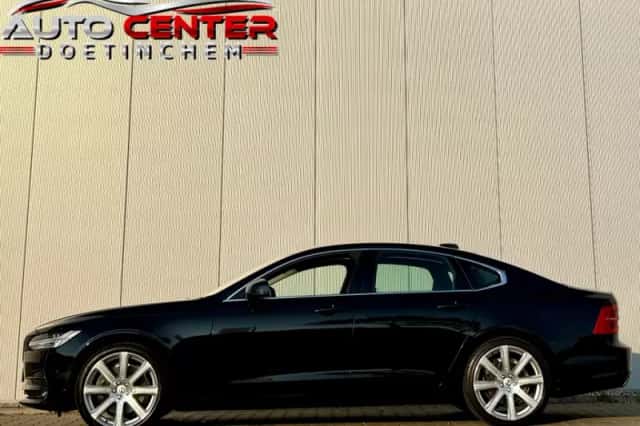 Volvo S90 (2017) thumbnail 2
