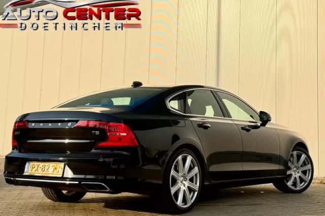 Volvo S90 (2017) thumbnail 5