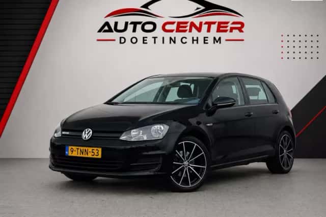 Volkswagen Golf (2014) thumbnail 1