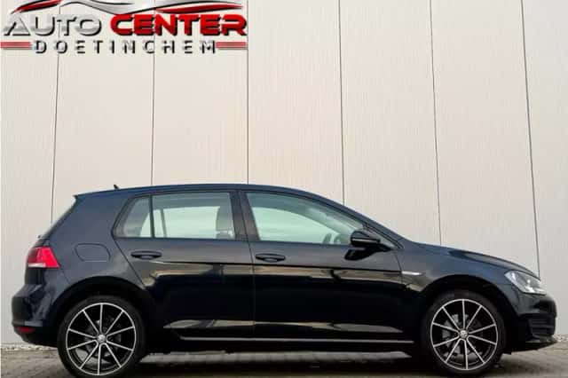 Volkswagen Golf (2014) thumbnail 6