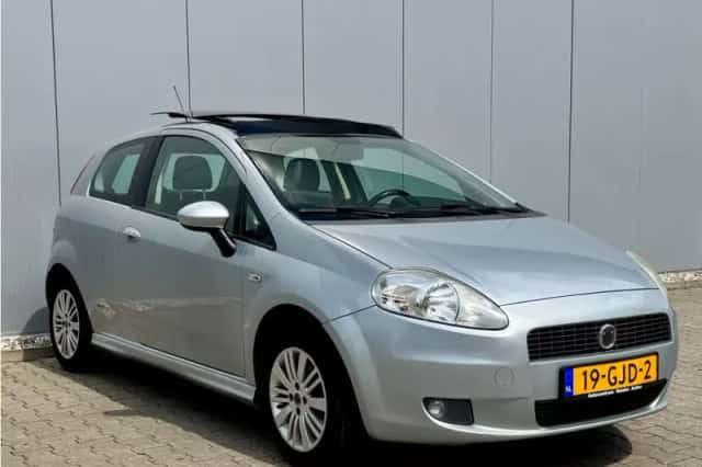 Fiat Grande Punto (2008) thumbnail 5