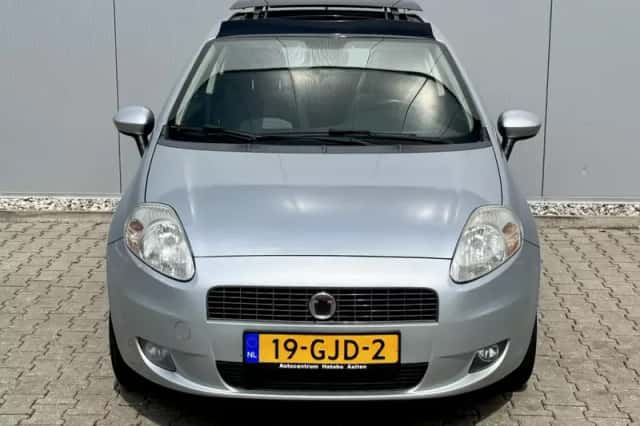 Fiat Grande Punto (2008) thumbnail 6