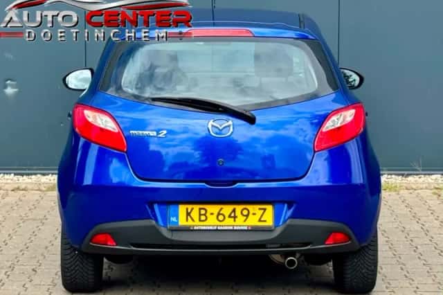 Mazda 2 (2008) thumbnail 3