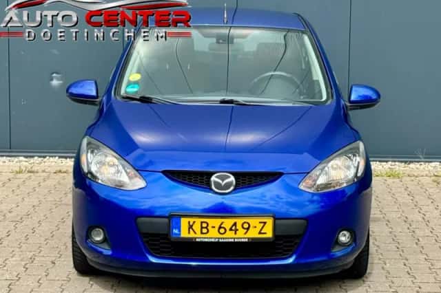 Mazda 2 (2008) thumbnail 6