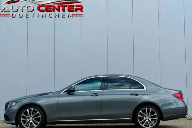 Mercedes-Benz E-Klasse (2016) thumbnail 2