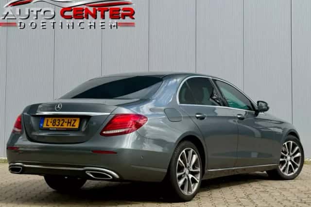 Mercedes-Benz E-Klasse (2016) thumbnail 5