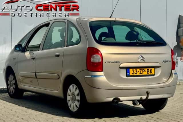 Citroën Xsara Picasso (2004) thumbnail 2