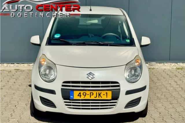 Suzuki Alto (2011) thumbnail 6