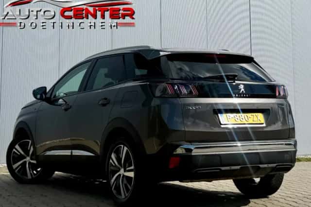 Peugeot 3008 (2021) thumbnail 3