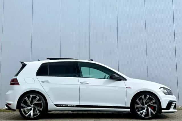 Volkswagen Golf (2016) thumbnail 6