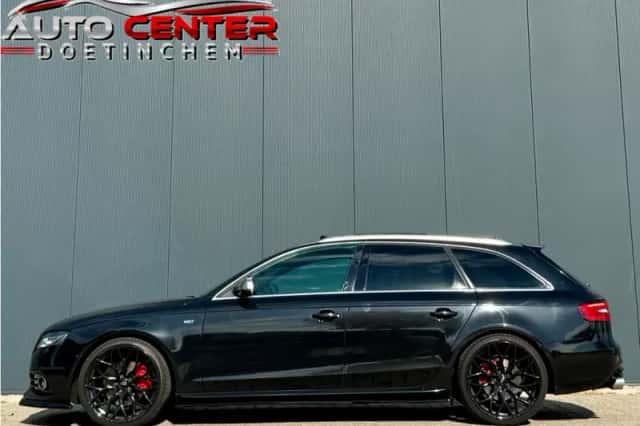 Audi A4 (2009) thumbnail 2