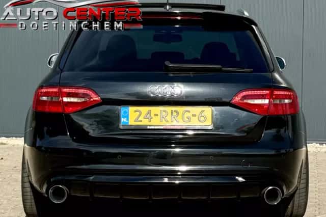 Audi A4 (2009) thumbnail 4