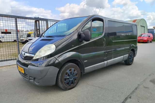 Opel Vivaro (2007) thumbnail 1