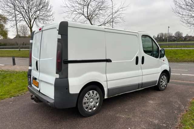 Opel Vivaro (2006) thumbnail 5