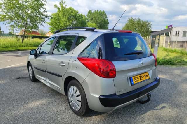 Peugeot 207 (2008) thumbnail 3