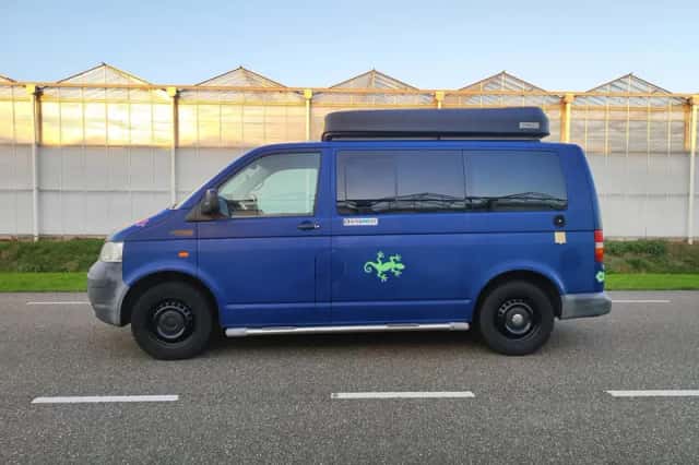 Volkswagen Transporter (2004) thumbnail 2