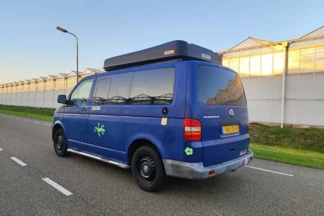 Volkswagen Transporter (2004) thumbnail 3