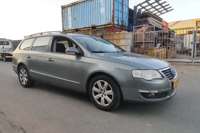 Volkswagen Passat (2006) thumbnail 6