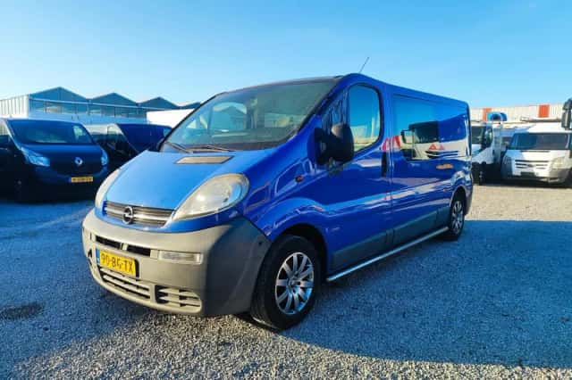 Opel Vivaro (2003) thumbnail 1