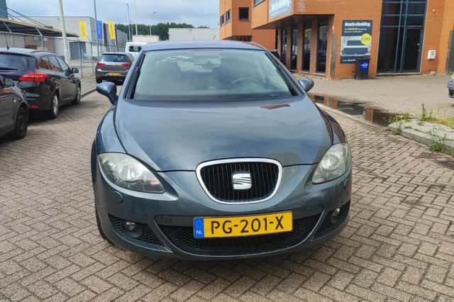 SEAT Leon (2009) thumbnail 6