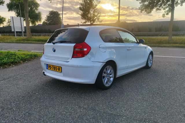 BMW 1-Serie (2008) thumbnail 5