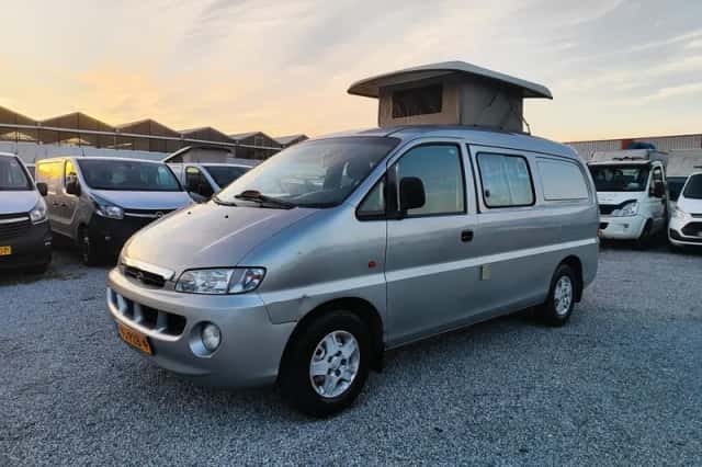 Hyundai H200 (2002) thumbnail 1