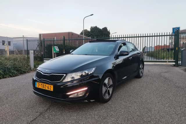 Kia Optima (2013) thumbnail 1