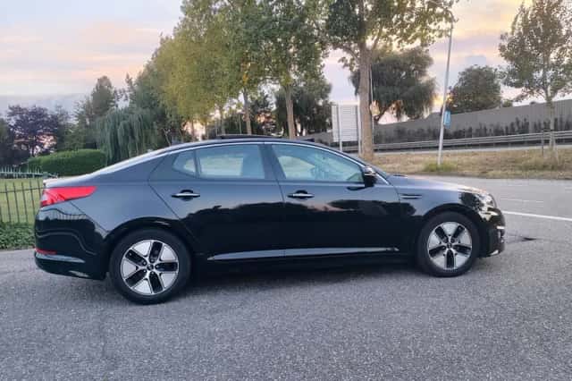 Kia Optima (2013) thumbnail 6