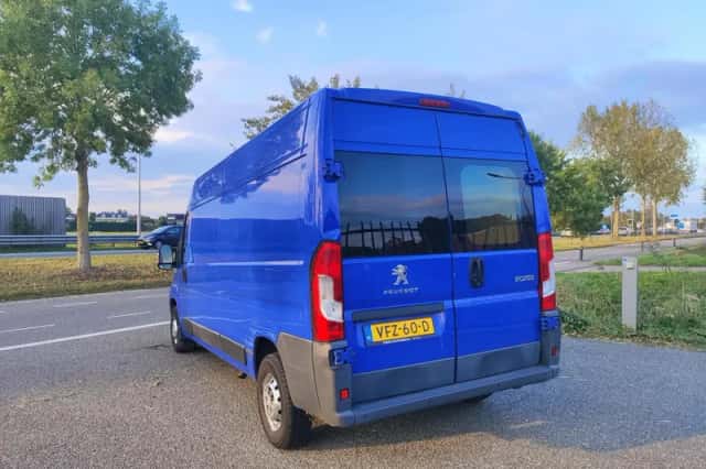 Peugeot Boxer (2015) thumbnail 3
