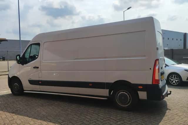 Opel Movano (2016) thumbnail 2
