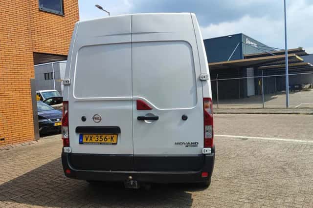 Opel Movano (2016) thumbnail 3