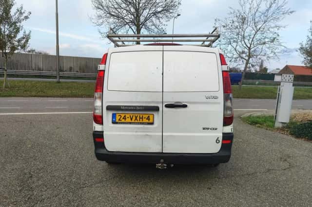 Mercedes-Benz Vito (2008) thumbnail 4