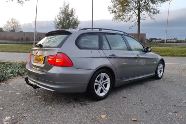 BMW 3-Serie (2010) thumbnail 5