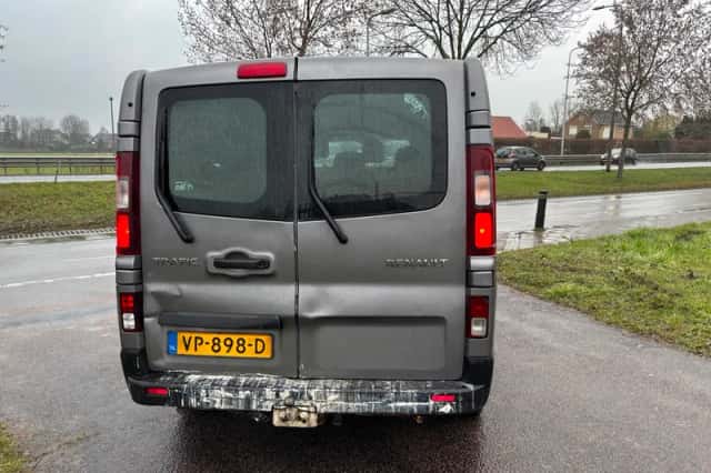 Renault Trafic (2015) thumbnail 4