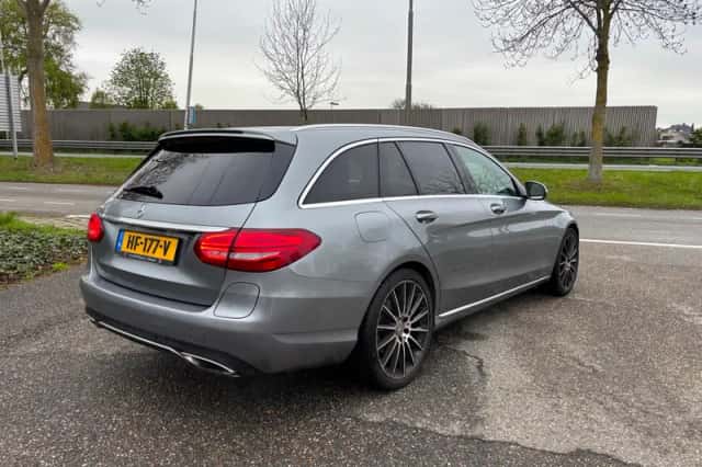 Mercedes-Benz C-Klasse (2015) thumbnail 5