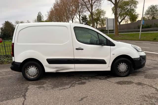 Citroën Berlingo (2012) thumbnail 6
