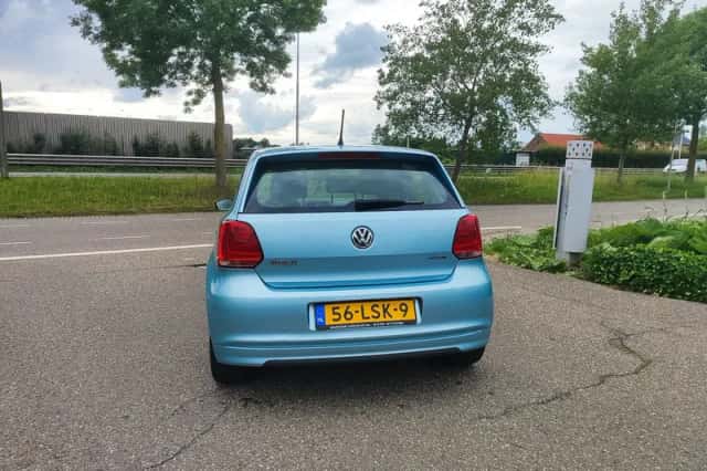 Volkswagen Polo (2010) thumbnail 4