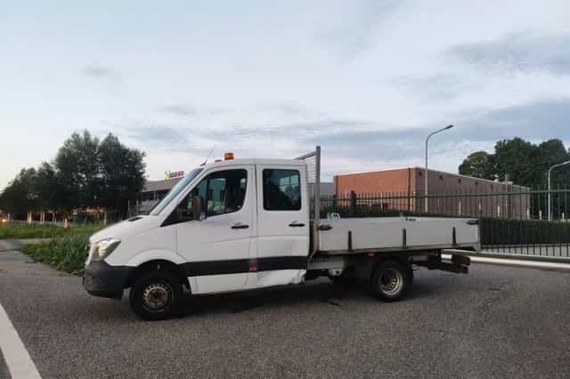 Mercedes-Benz Sprinter (2017) thumbnail 2