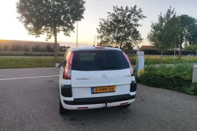 Citroën Grand C4 Picasso (2009) thumbnail 4