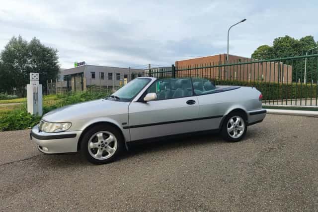 Saab 9-3 (2003) thumbnail 2