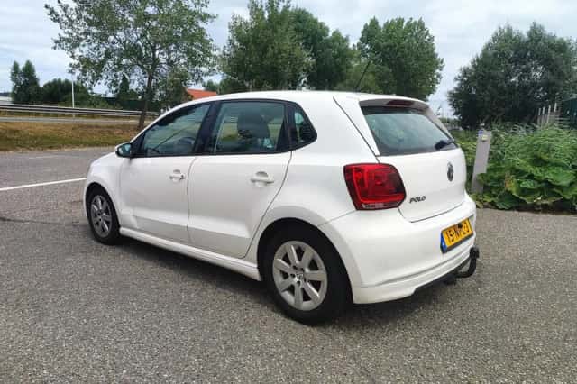 Volkswagen Polo (2010) thumbnail 3