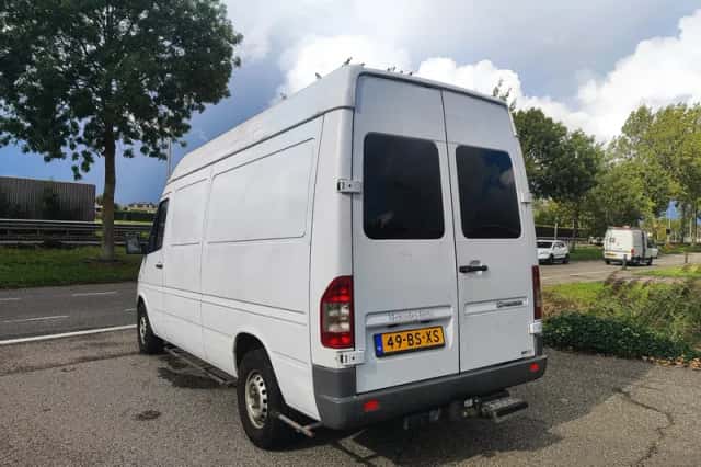 Mercedes-Benz Sprinter (2005) thumbnail 3