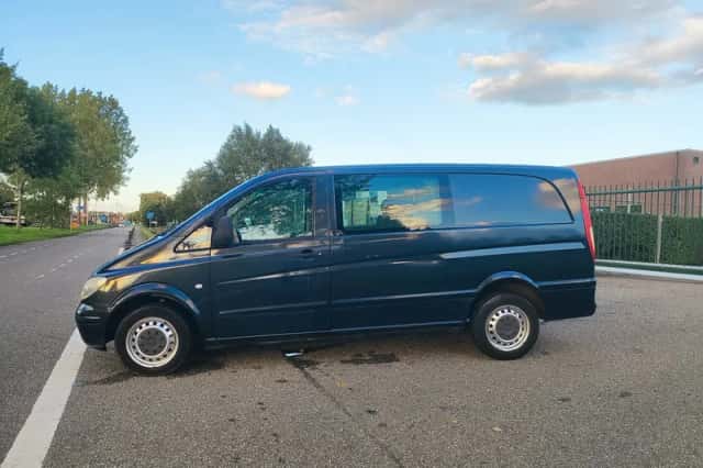 Mercedes-Benz Vito (2008) thumbnail 2