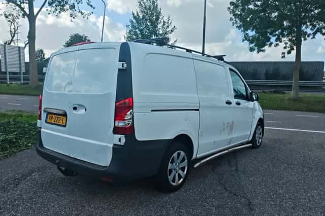 Mercedes-Benz Vito (2015) thumbnail 5