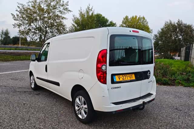 Opel Combo (2018) thumbnail 3