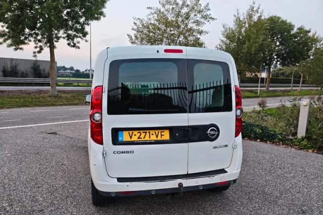 Opel Combo (2018) thumbnail 4