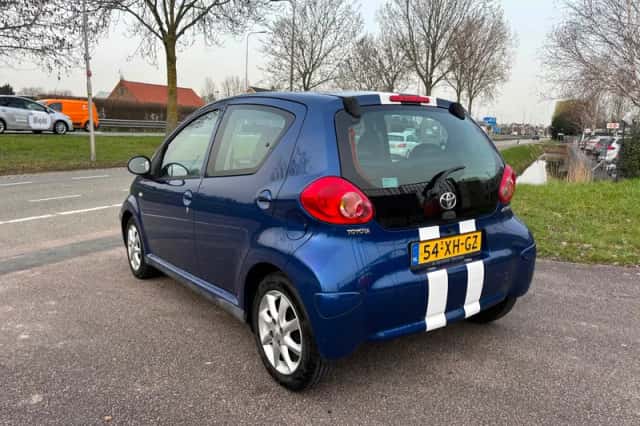 Toyota Aygo (2007) thumbnail 3