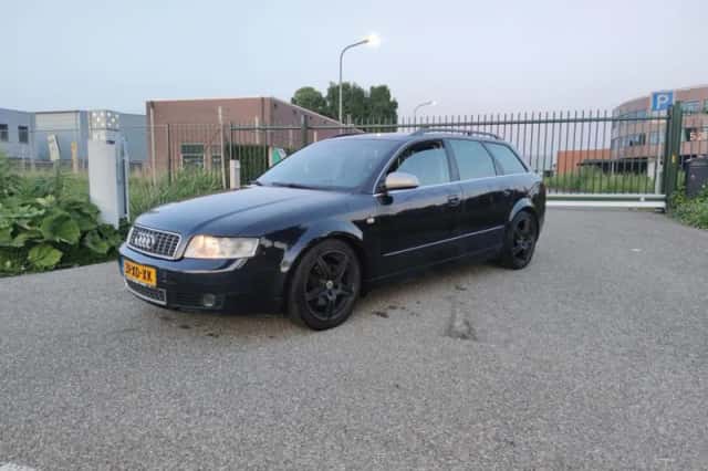 Audi A4 (2001) thumbnail 1